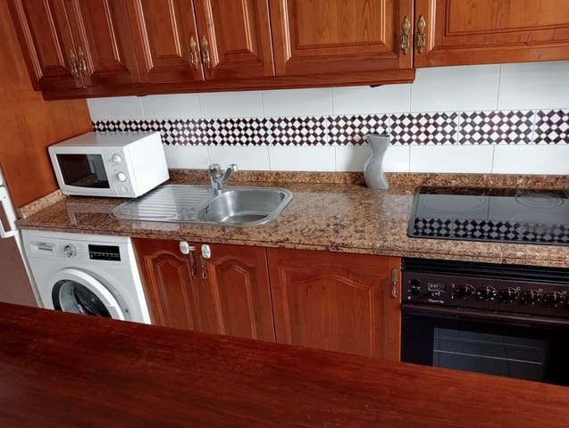 2 sovrum Lägenhet att hyra i Sevilla stad med pool garage - 1 100 € (Ref: 9806539)