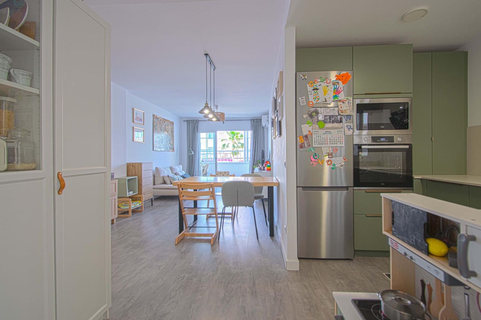 3 bedroom Flat for sale in Montequinto with pool - € 240,000 (Ref: 9811976)