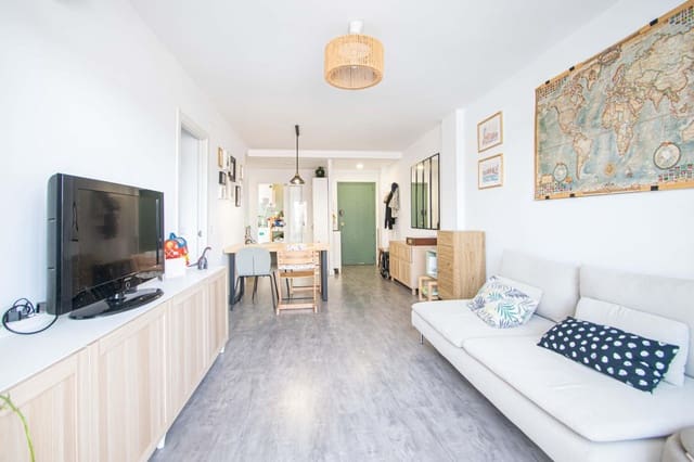 3 bedroom Flat for sale in Montequinto, Dos Hermanas with pool - € 240,000 (Ref: 9811976)