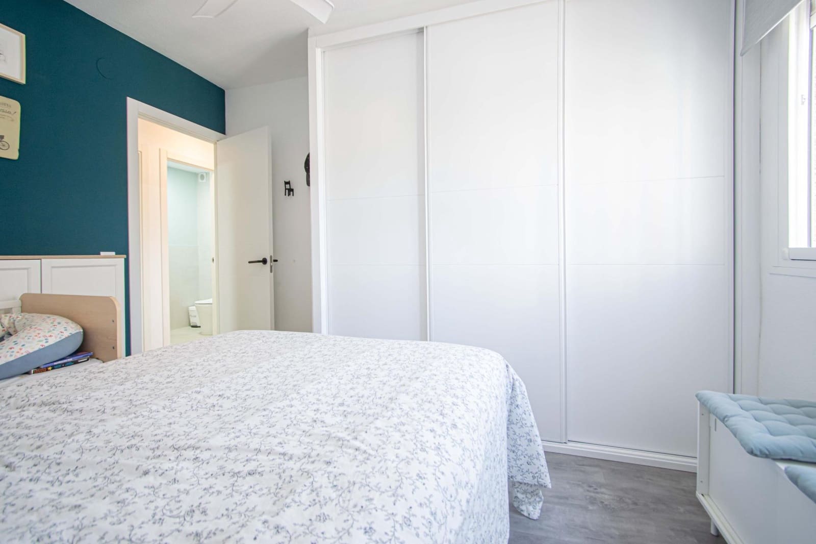 3 bedroom Flat for sale in Montequinto with pool - € 240,000 (Ref: 9811976)