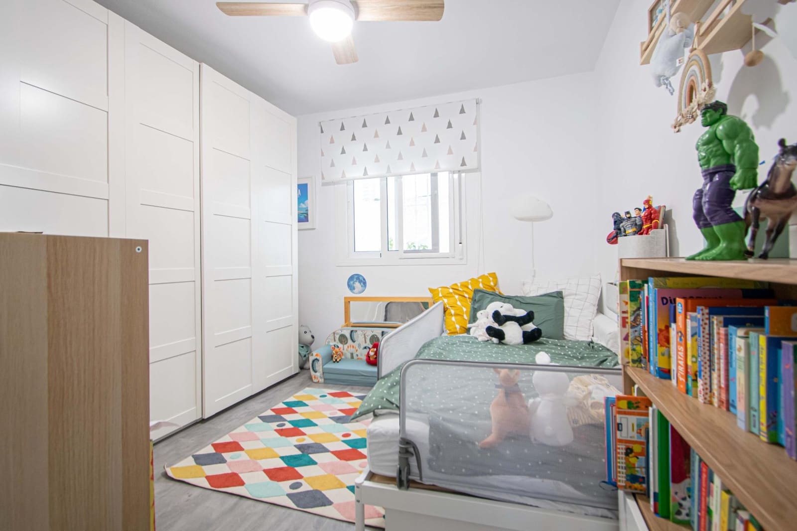 3 bedroom Flat for sale in Montequinto with pool - € 240,000 (Ref: 9811976)