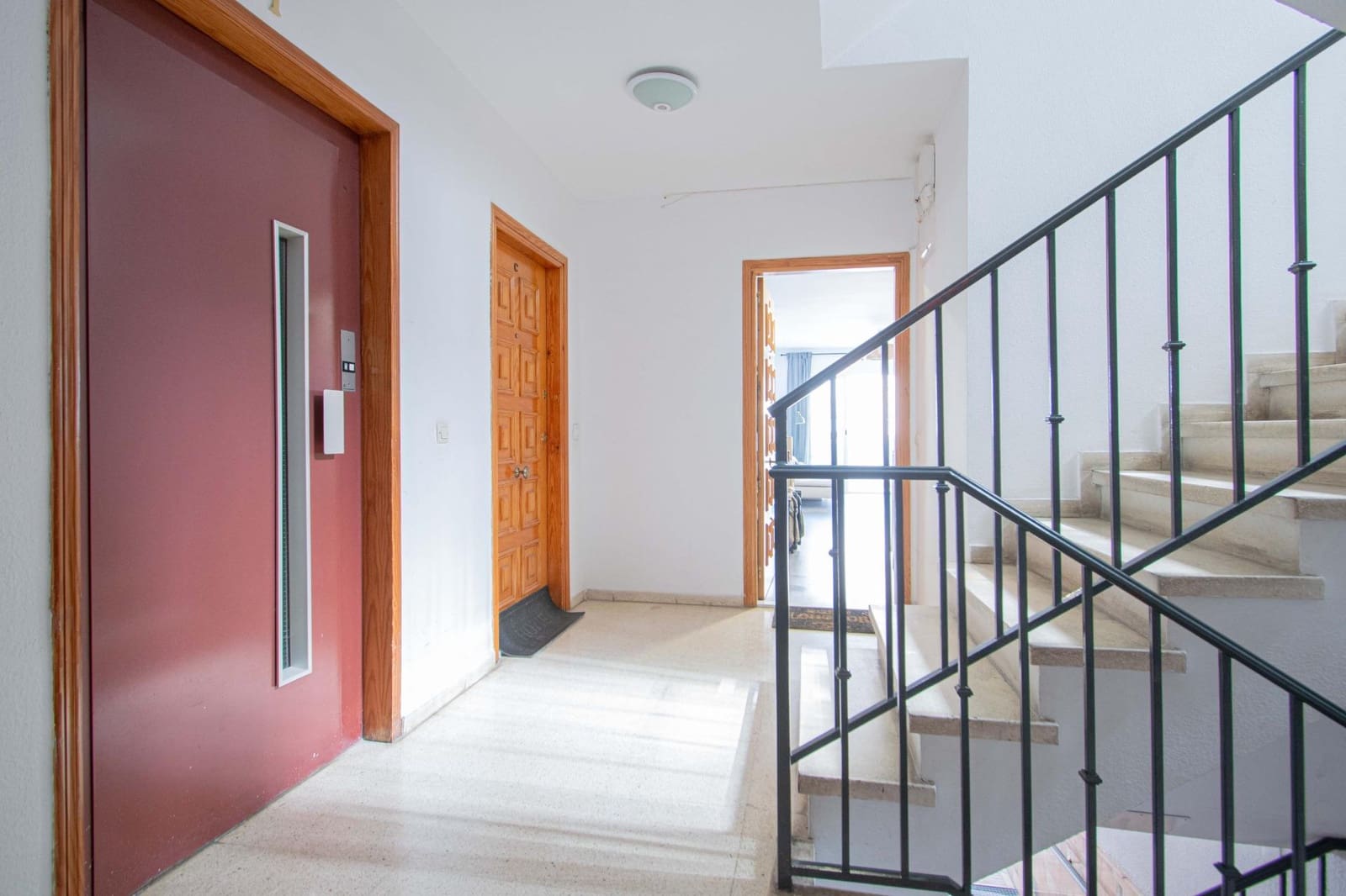 3 bedroom Flat for sale in Montequinto with pool - € 240,000 (Ref: 9811976)
