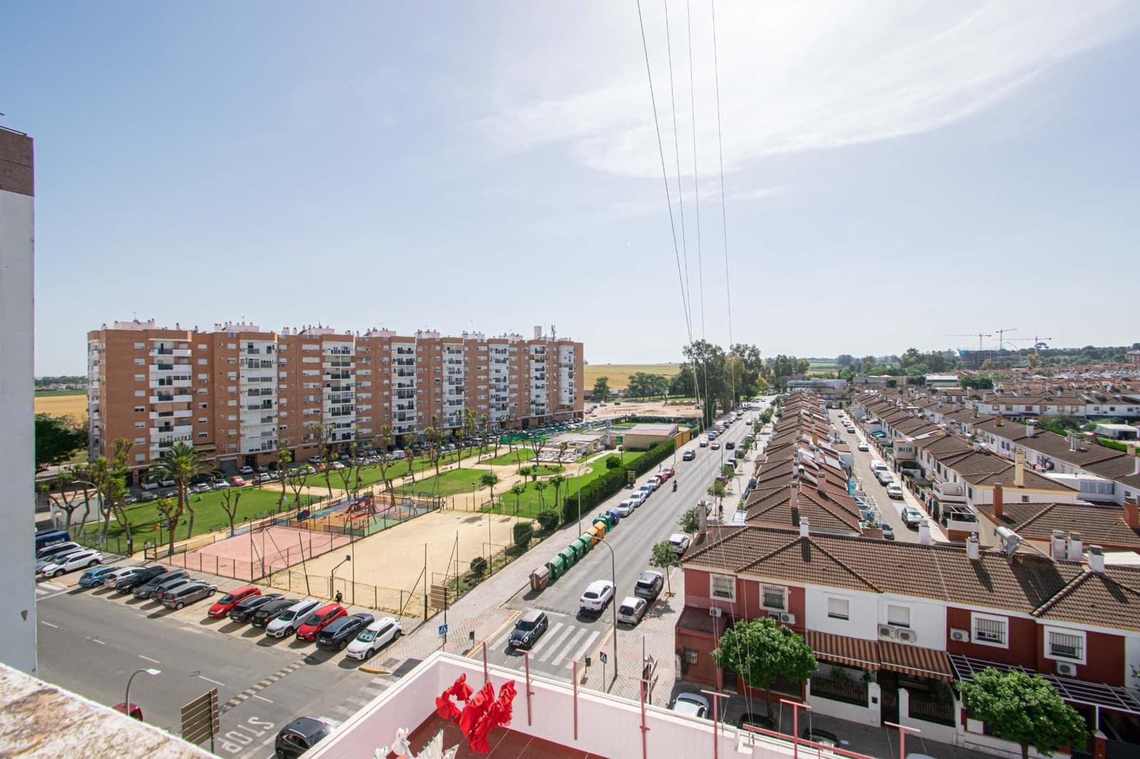 3 bedroom Flat for sale in Montequinto with pool - € 240,000 (Ref: 9811976)