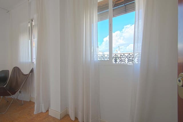 1 Zimmer Wohnung zu verkaufen in Feria, Sevilla Stadt - 240.000 € (Ref: 9811977)