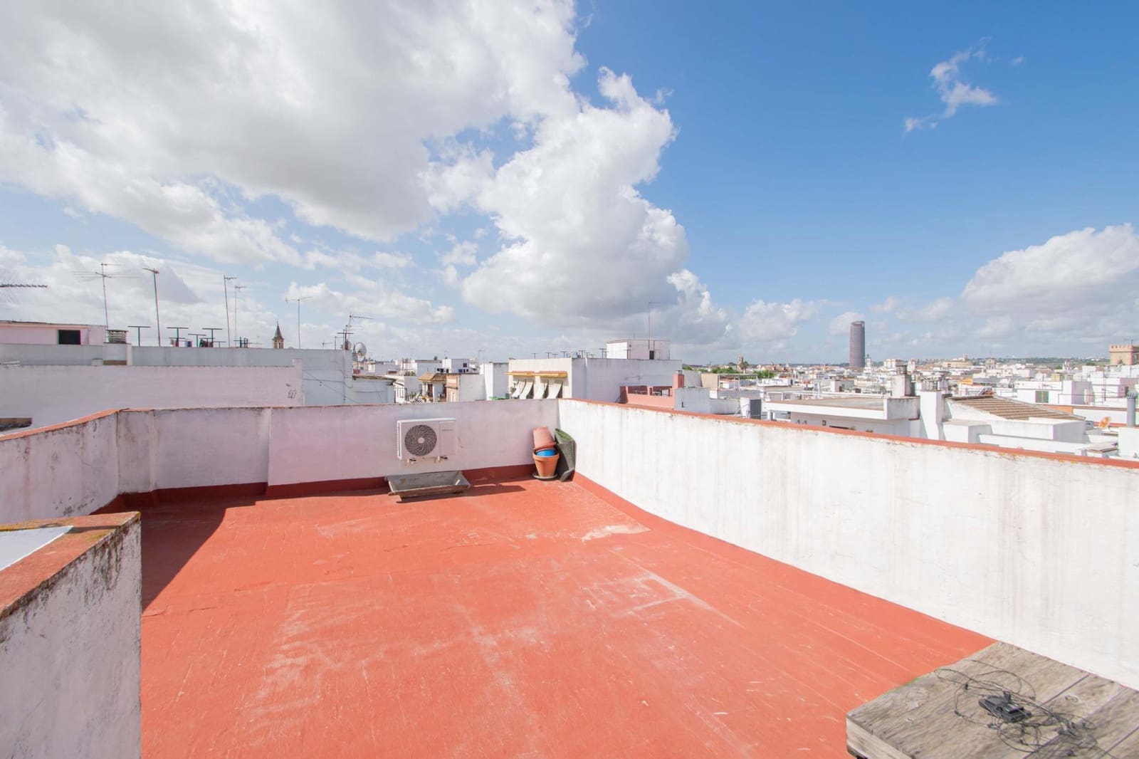 1 Zimmer Wohnung zu verkaufen in Sevilla Stadt - 240.000 € (Ref: 9811977)