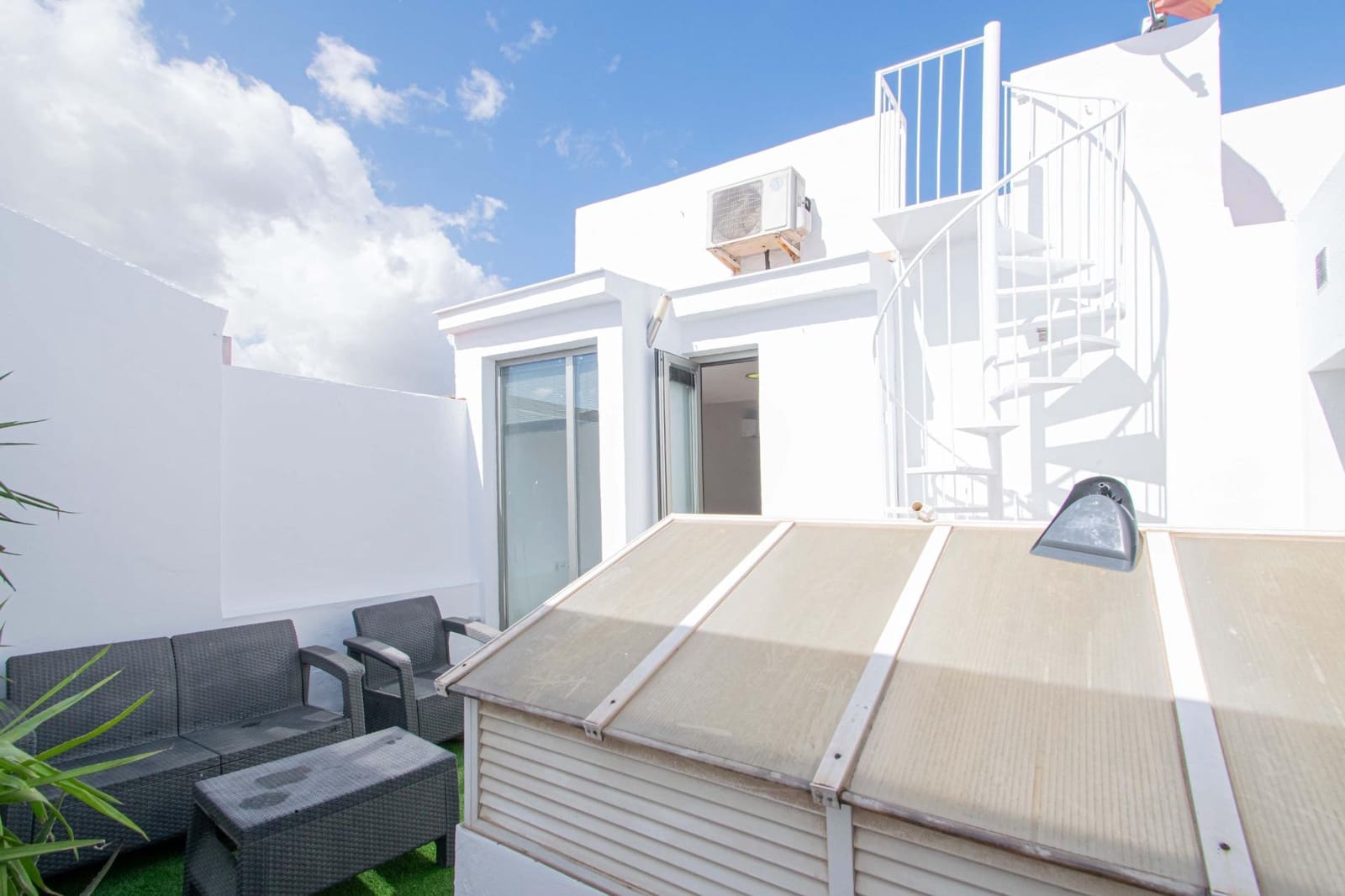 1 bedroom Flat for sale in Seville city - € 240,000 (Ref: 9811977)