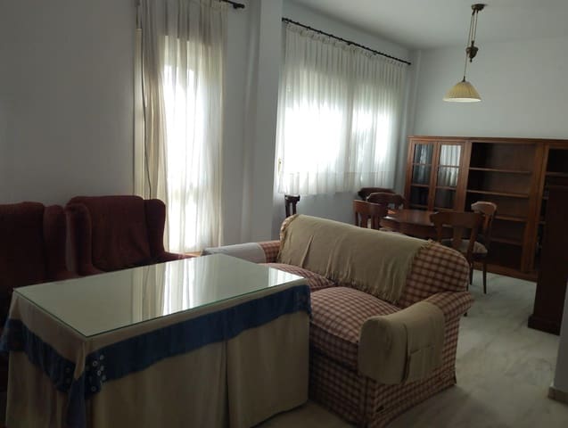 4 soveværelse Lejlighed til leje i Sevilla by med swimmingpool garage - € 1.100 (Ref: 9815918)