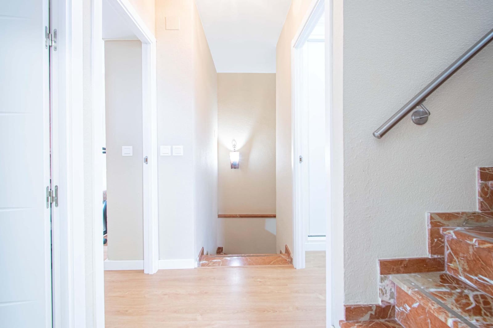 4 bedroom Terraced Villa for sale in Gines - € 356,000 (Ref: 9818293)