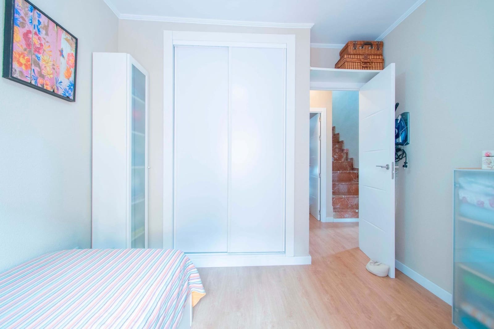 4 bedroom Terraced Villa for sale in Gines - € 356,000 (Ref: 9818293)