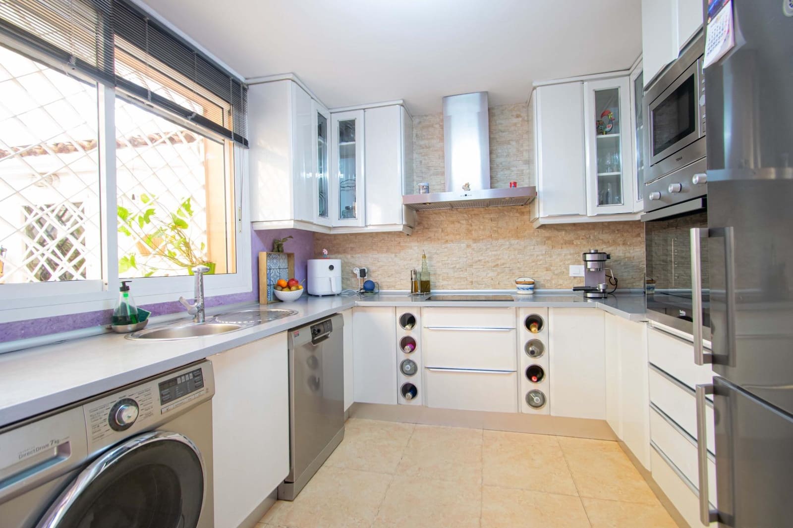 3 sovrum Radhus till salu i Sevilla stad med pool - 375 000 € (Ref: 9818294)