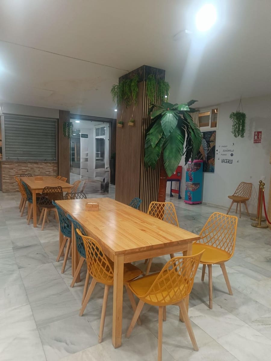 3 bedroom Terraced Villa for sale in Seville city with pool - € 375,000 (Ref: 9818294)