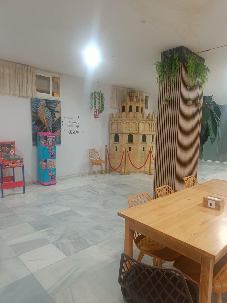 3 bedroom Terraced Villa for sale in Seville city with pool - € 375,000 (Ref: 9818294)