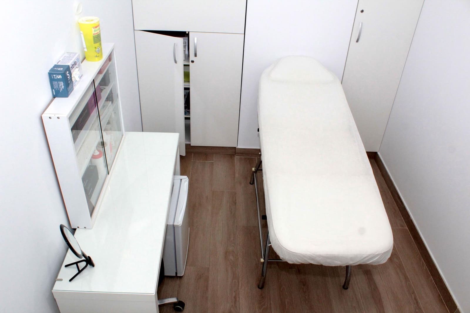 Local Comercial en Sevilla ciudad en alquiler - 1.000 € (Ref: 9818295)