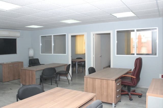 Büro zu verkaufen in Sevilla Stadt - 41.500 € (Ref: 9818296)