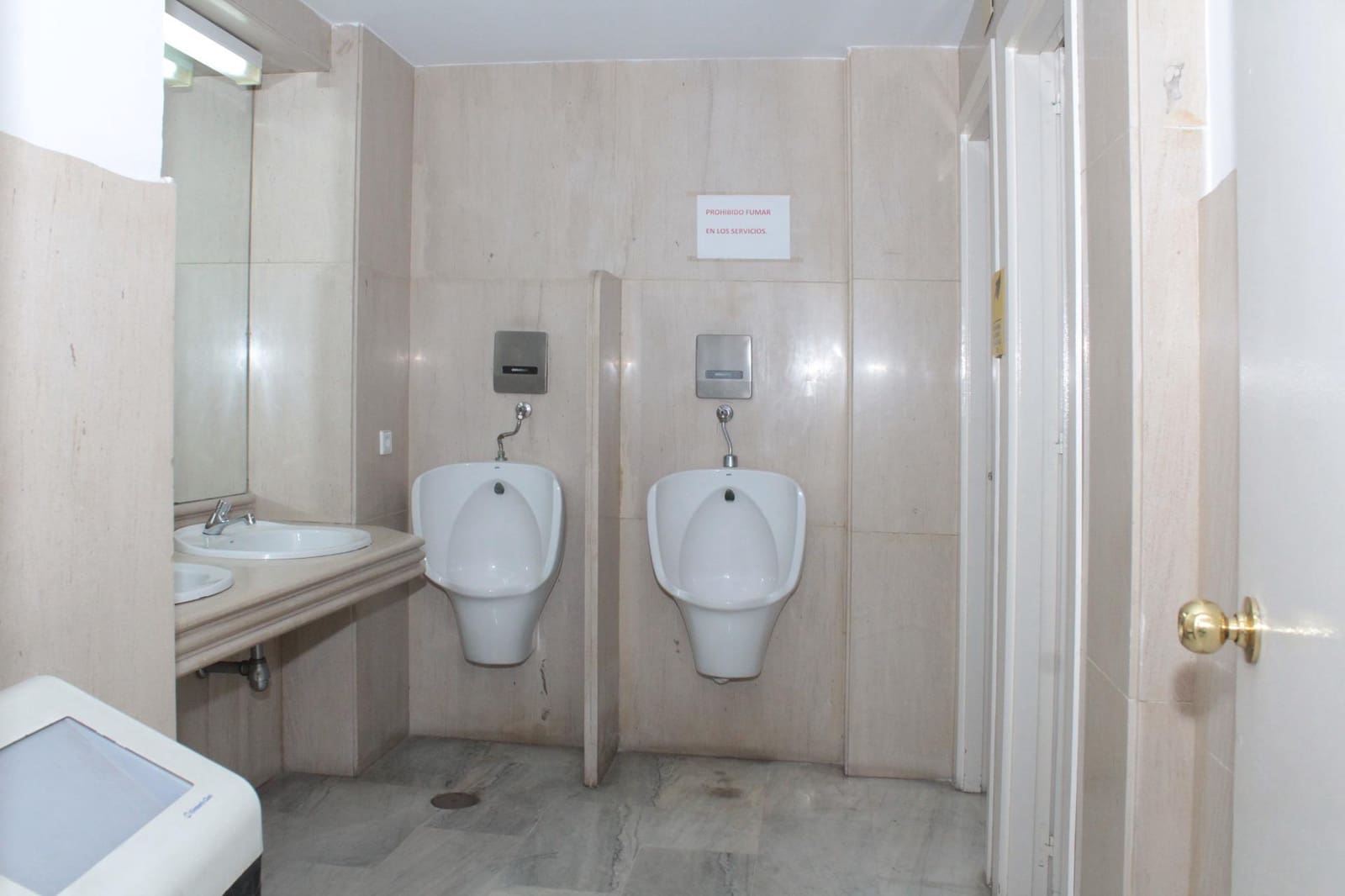 Büro zu verkaufen in Sevilla Stadt - 41.500 € (Ref: 9818296)