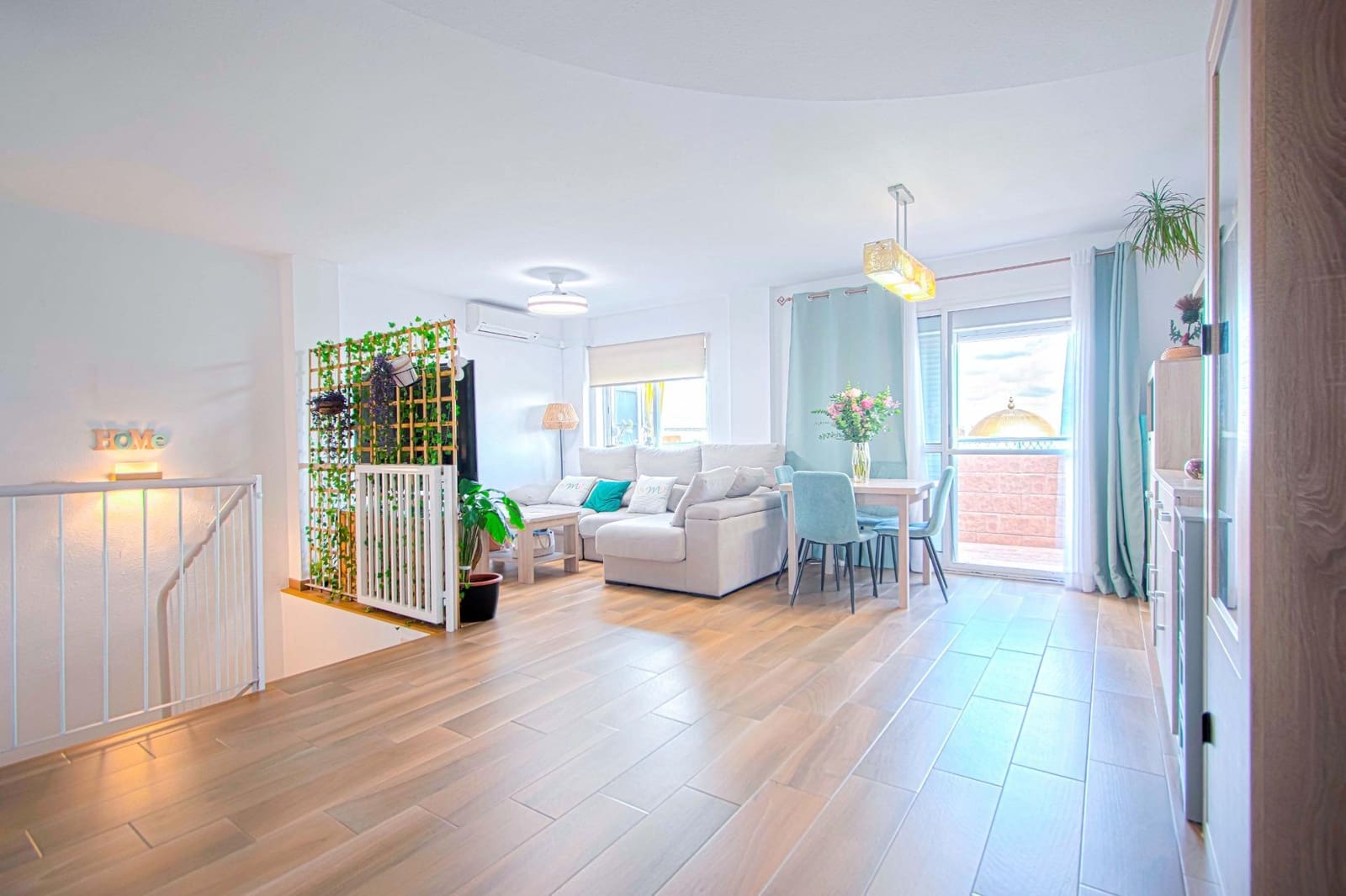 4 bedroom Apartment for sale in Seville city with garage - € 347,000 (Ref: 9820581)