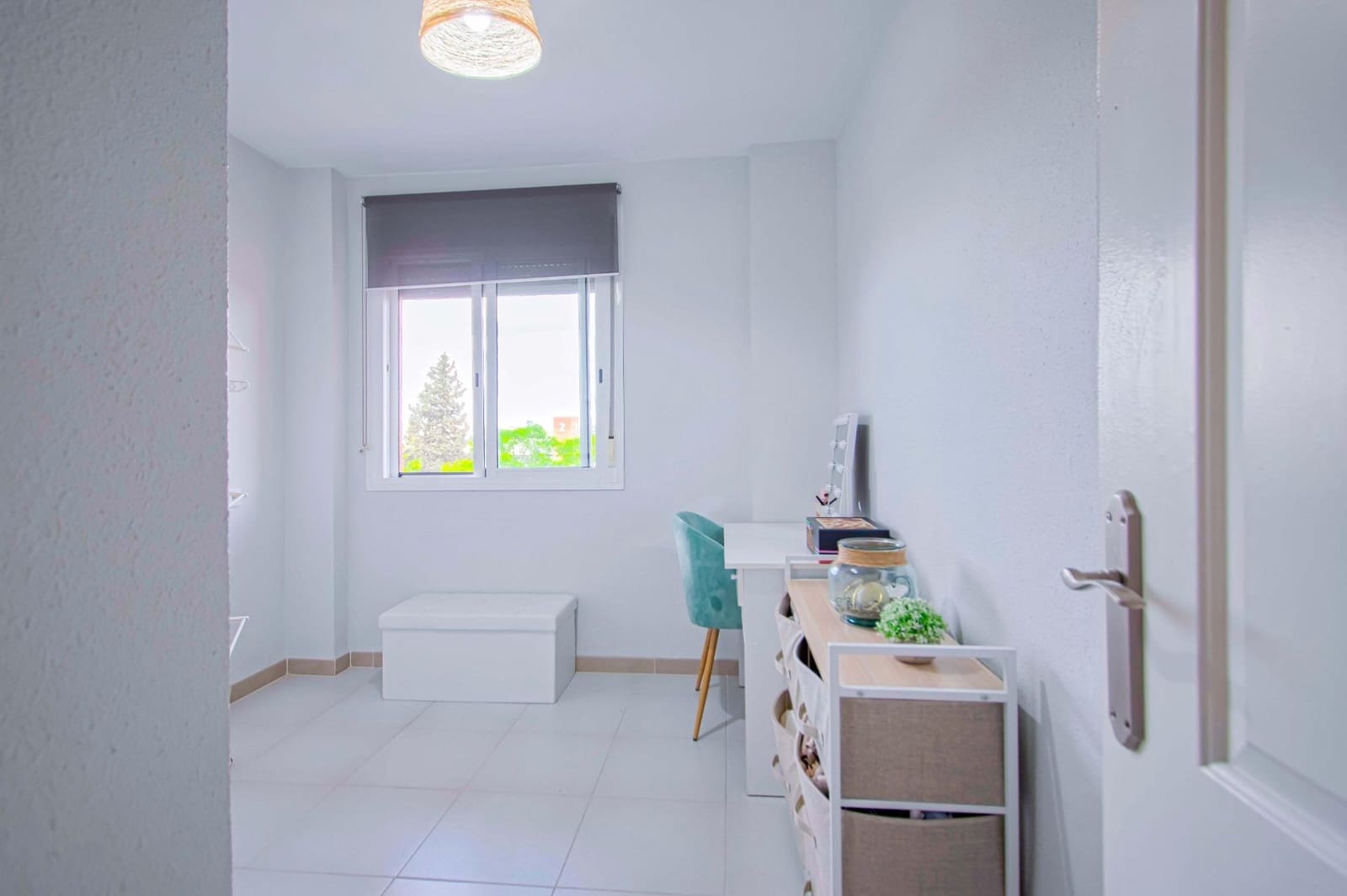 4 bedroom Apartment for sale in Seville city with garage - € 347,000 (Ref: 9820581)
