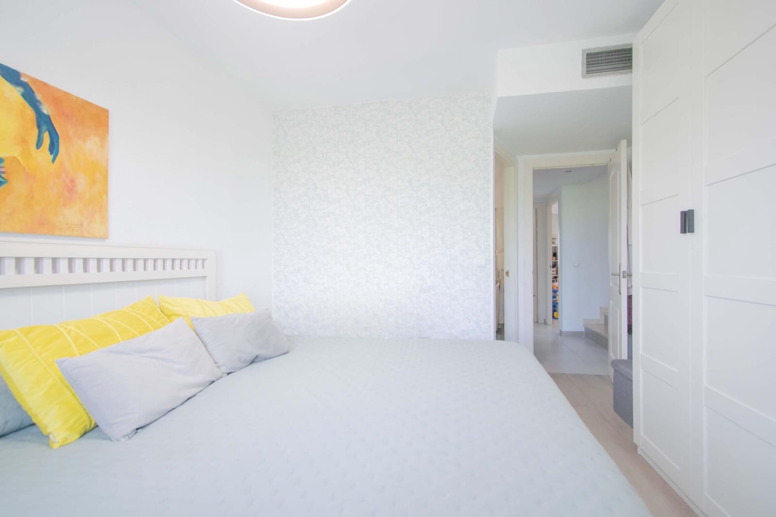 4 bedroom Apartment for sale in Seville city with garage - € 347,000 (Ref: 9820581)