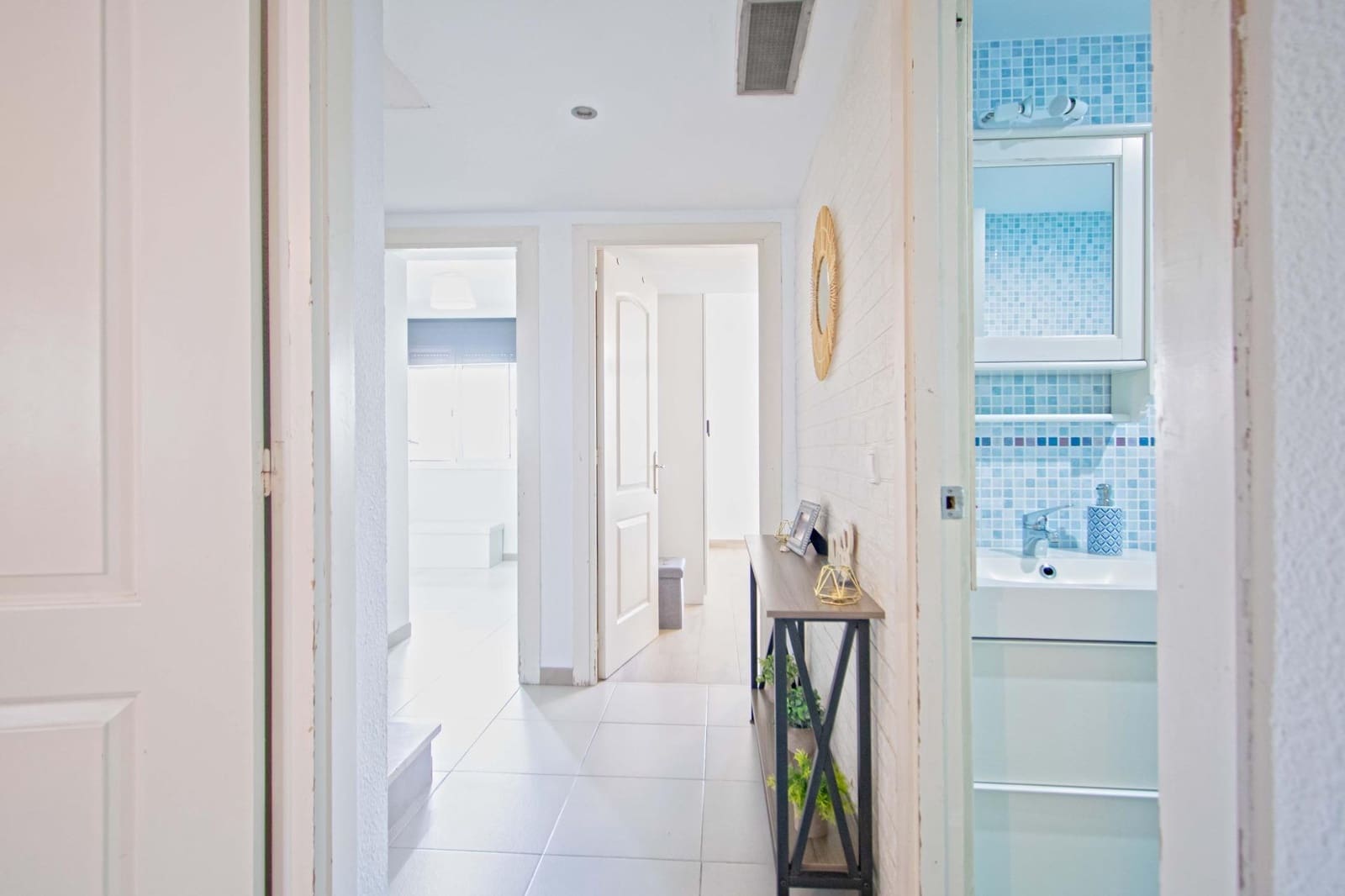 4 bedroom Apartment for sale in Seville city with garage - € 347,000 (Ref: 9820581)