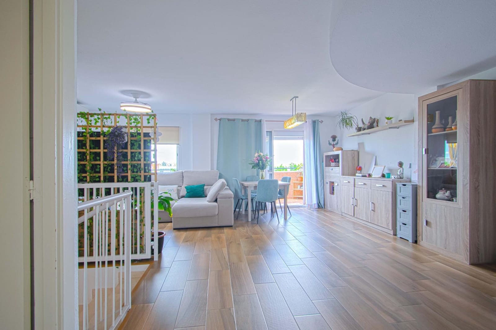 4 bedroom Apartment for sale in Seville city with garage - € 347,000 (Ref: 9820581)