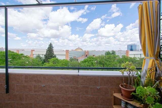 4 soverom Leilighet til salgs i Sevilla by med garasje - € 347 000 (Ref: 9820581)