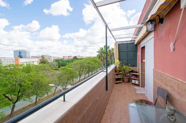 4 slaapkamer Appartement te koop in Sevilla stad met garage - € 347.000 (Ref: 9820581)
