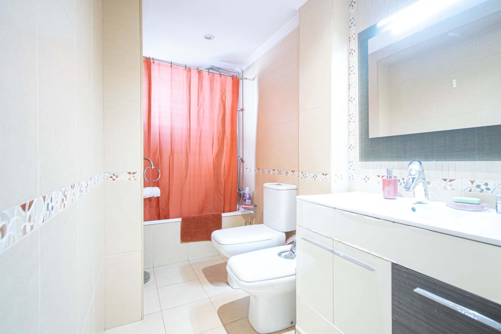 3 Zimmer Wohnung zu verkaufen in Sevilla Stadt - 158.000 € (Ref: 9820582)