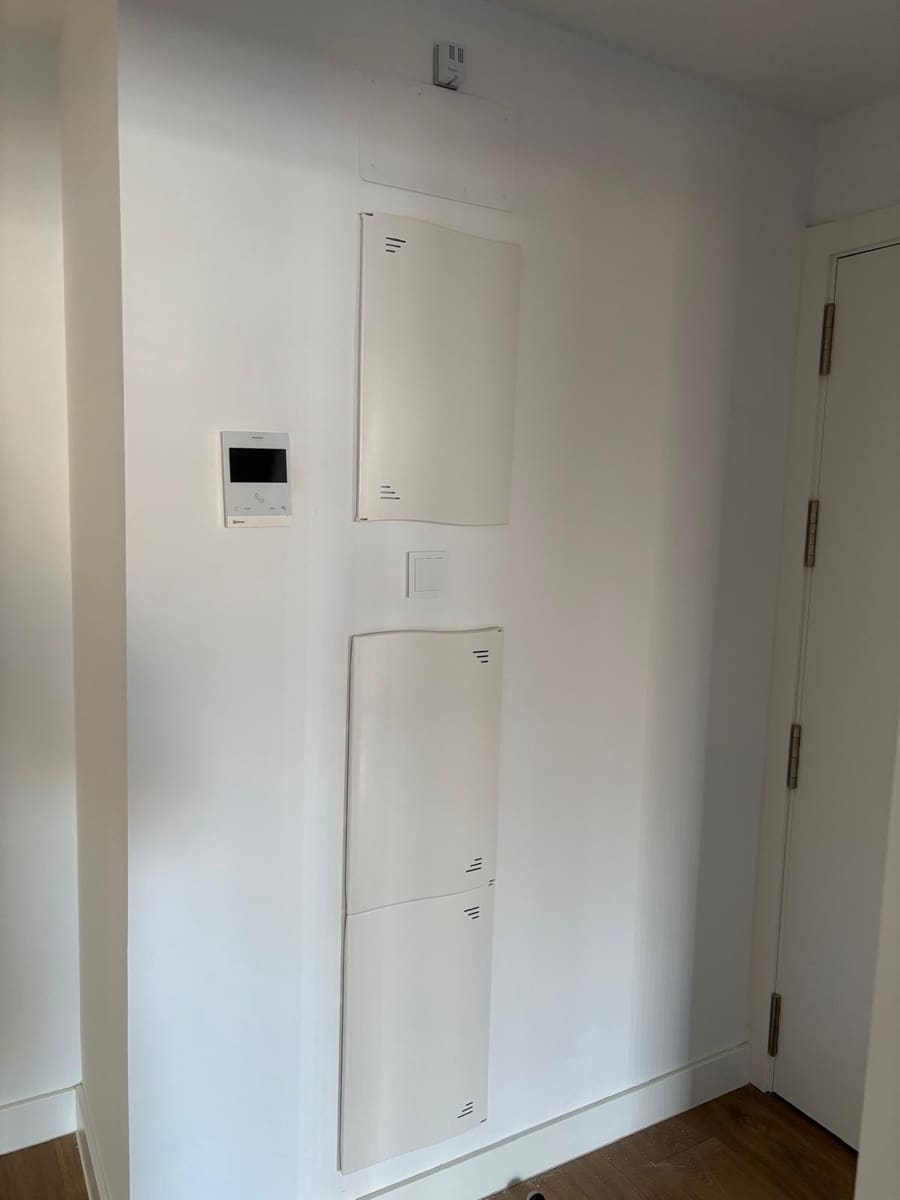 Piso de 3 habitaciones en Sevilla ciudad en venta con piscina garaje - 240.000 € (Ref: 9822989)