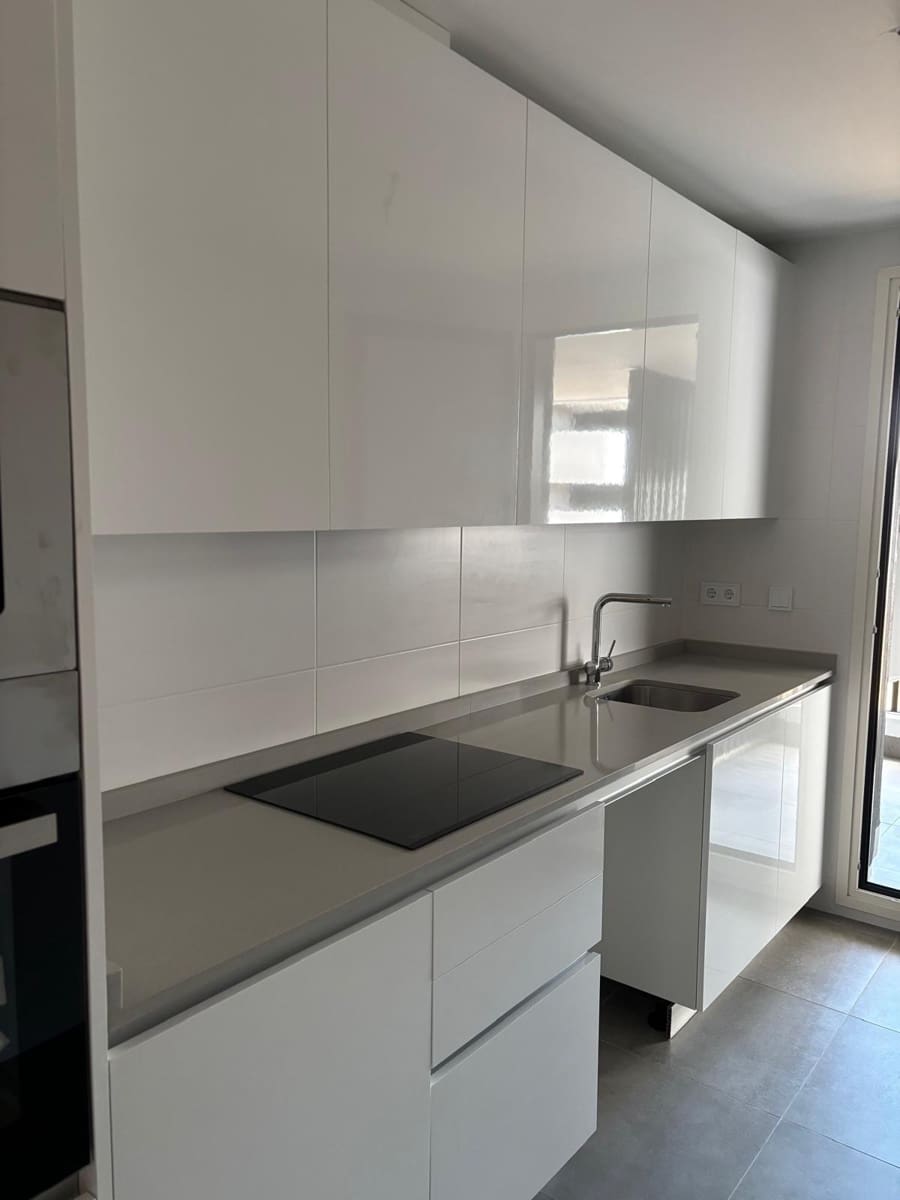 Piso de 3 habitaciones en Sevilla ciudad en venta con piscina garaje - 240.000 € (Ref: 9822989)