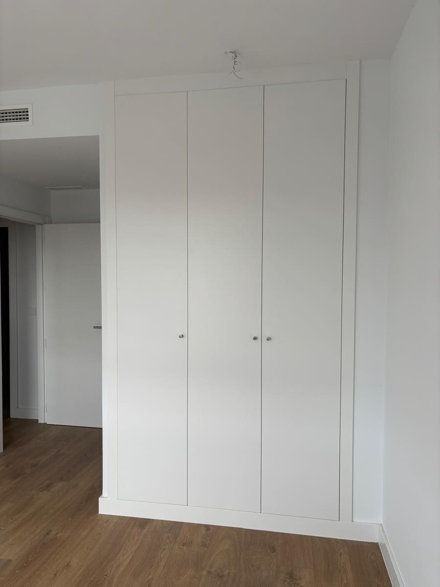 Piso de 3 habitaciones en Sevilla ciudad en venta con piscina garaje - 240.000 € (Ref: 9822989)