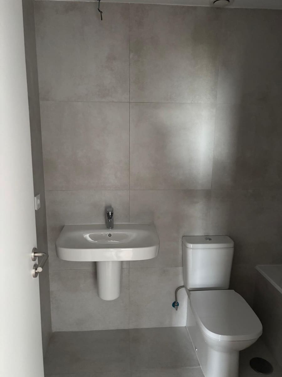 Piso de 3 habitaciones en Sevilla ciudad en venta con piscina garaje - 240.000 € (Ref: 9822989)