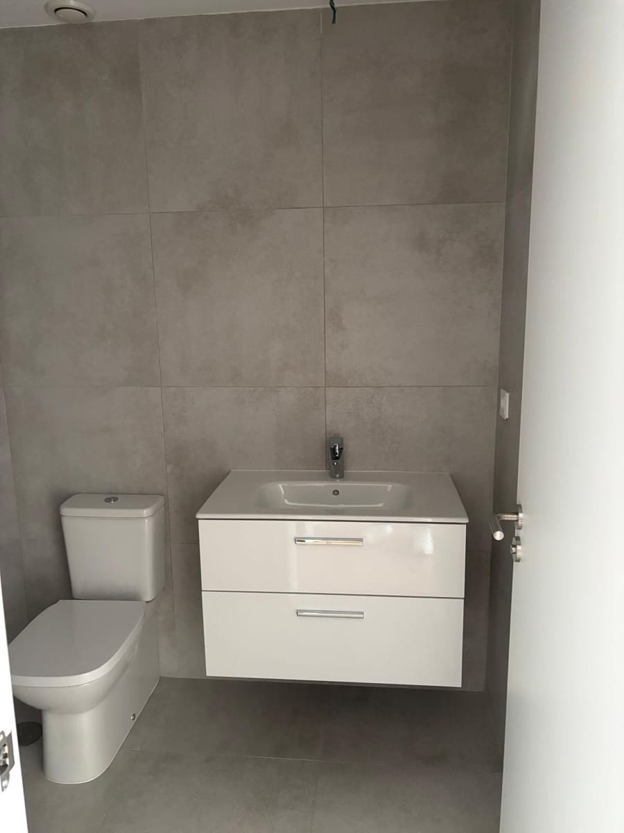 Piso de 3 habitaciones en Sevilla ciudad en venta con piscina garaje - 240.000 € (Ref: 9822989)