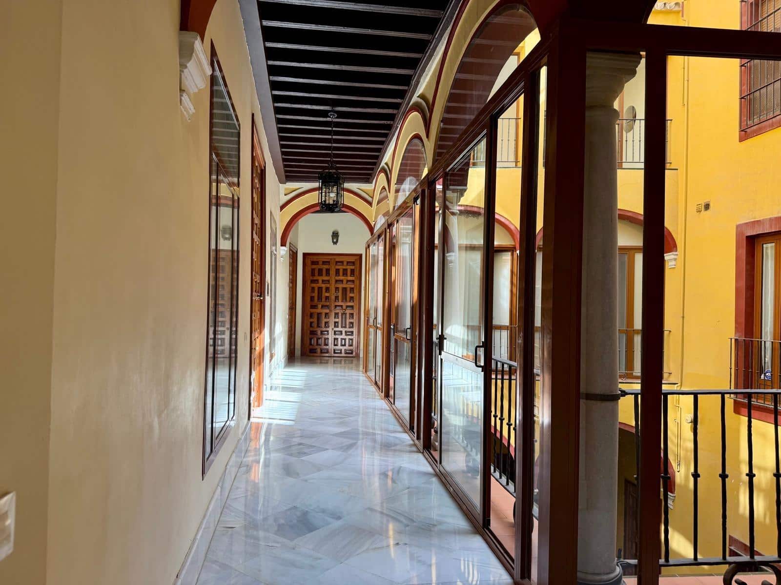 3 bedroom Flat for rent in Seville city - € 1,300 (Ref: 9822990)