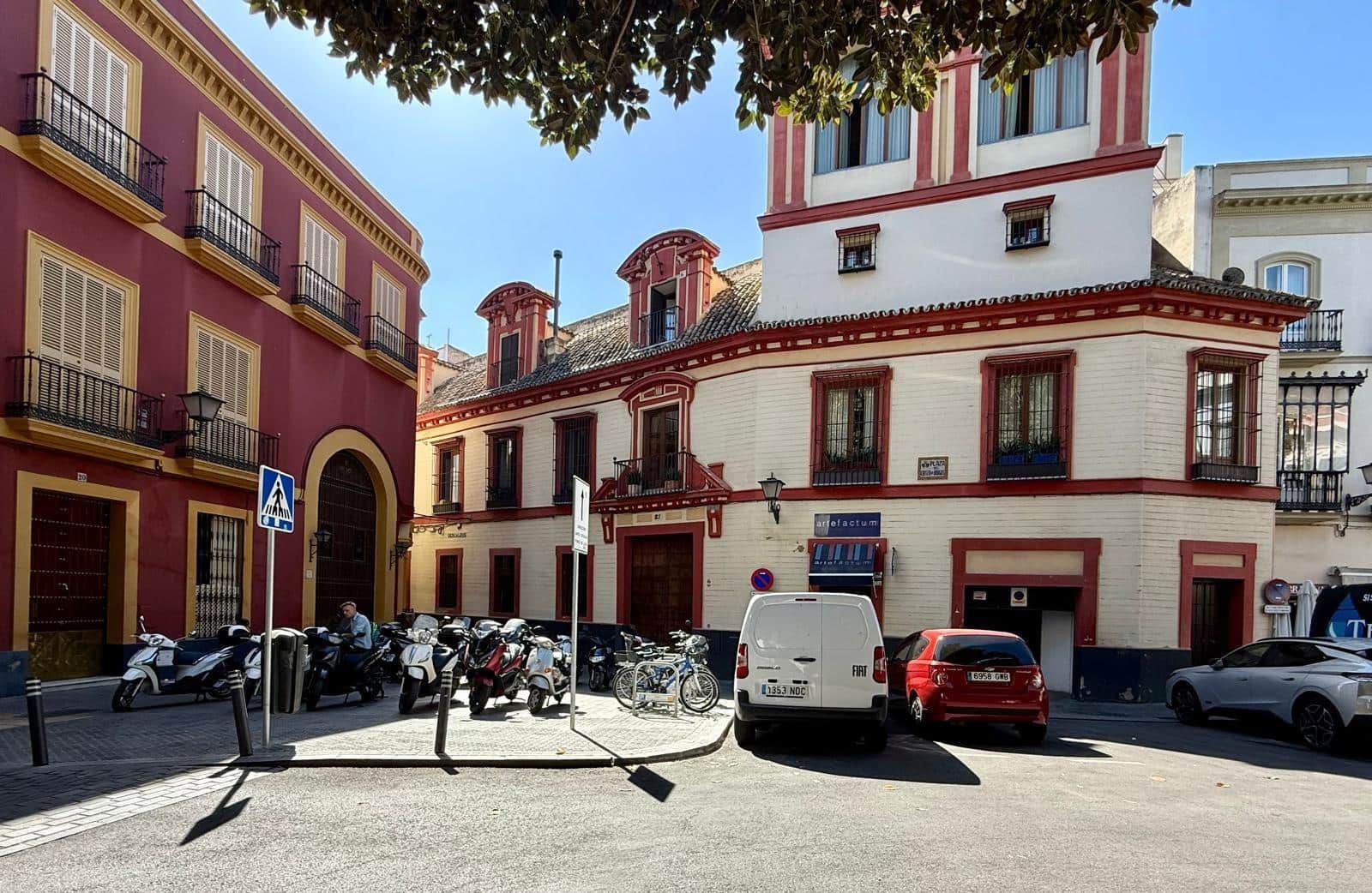 3 bedroom Flat for rent in Seville city - € 1,300 (Ref: 9822990)
