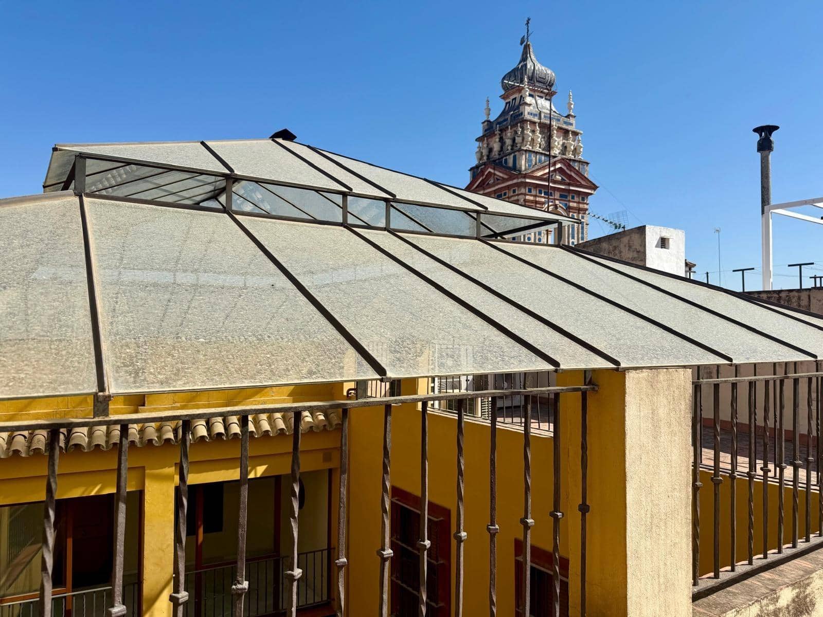 3 bedroom Flat for rent in Seville city - € 1,300 (Ref: 9822990)