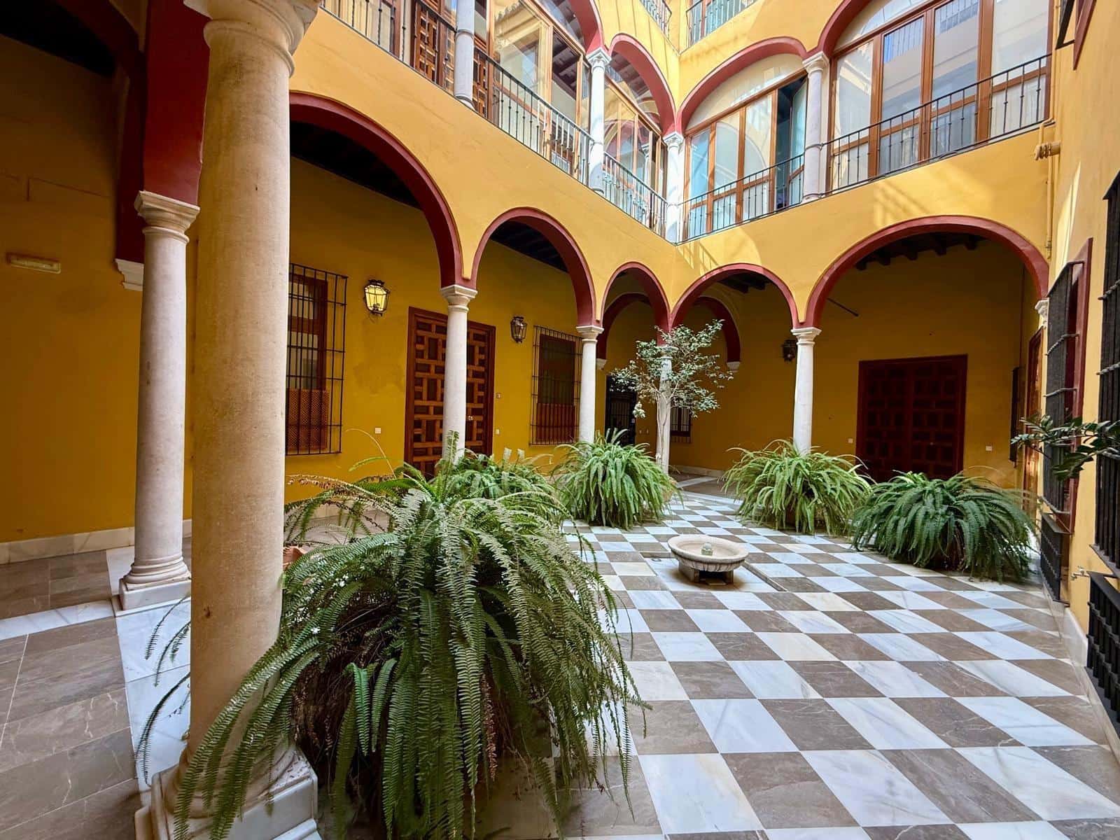 3 bedroom Flat for rent in Seville city - € 1,300 (Ref: 9822990)