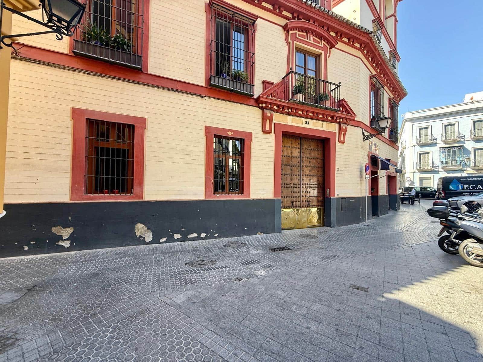 3 bedroom Flat for rent in Seville city - € 1,300 (Ref: 9822990)