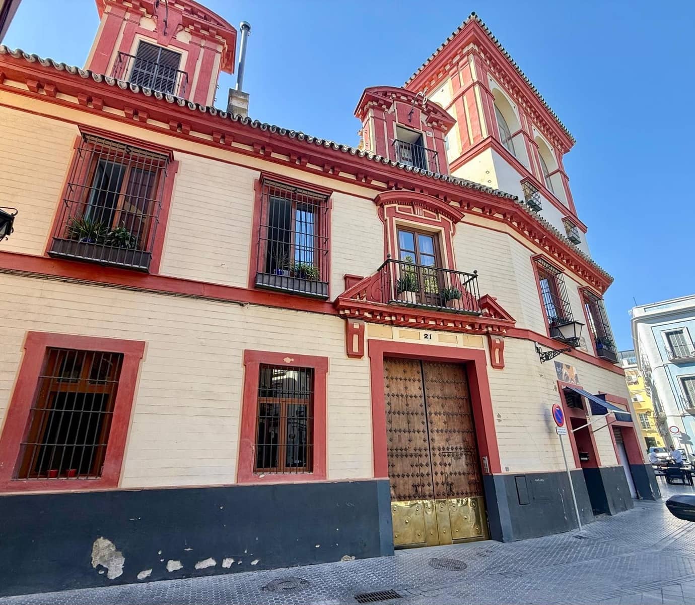 3 bedroom Flat for rent in Seville city - € 1,300 (Ref: 9822990)