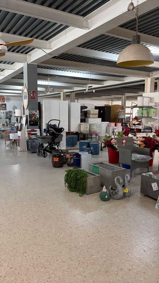 Firma/Unternehmen zu verkaufen in Almonte - 2.000.000 € (Ref: 9825321)