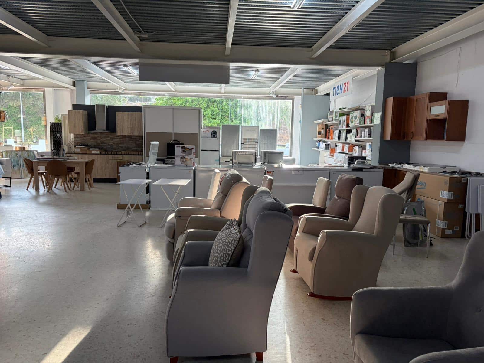 Firma/Unternehmen zu verkaufen in Almonte - 2.000.000 € (Ref: 9825321)