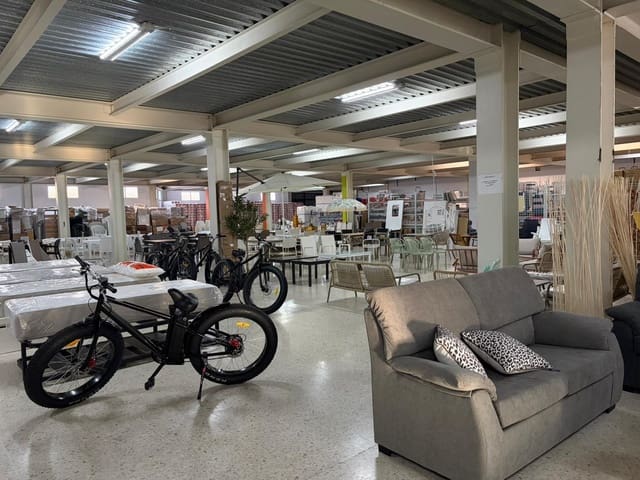 Bedrift til salgs i Almonte - € 2 000 000 (Ref: 9825321)