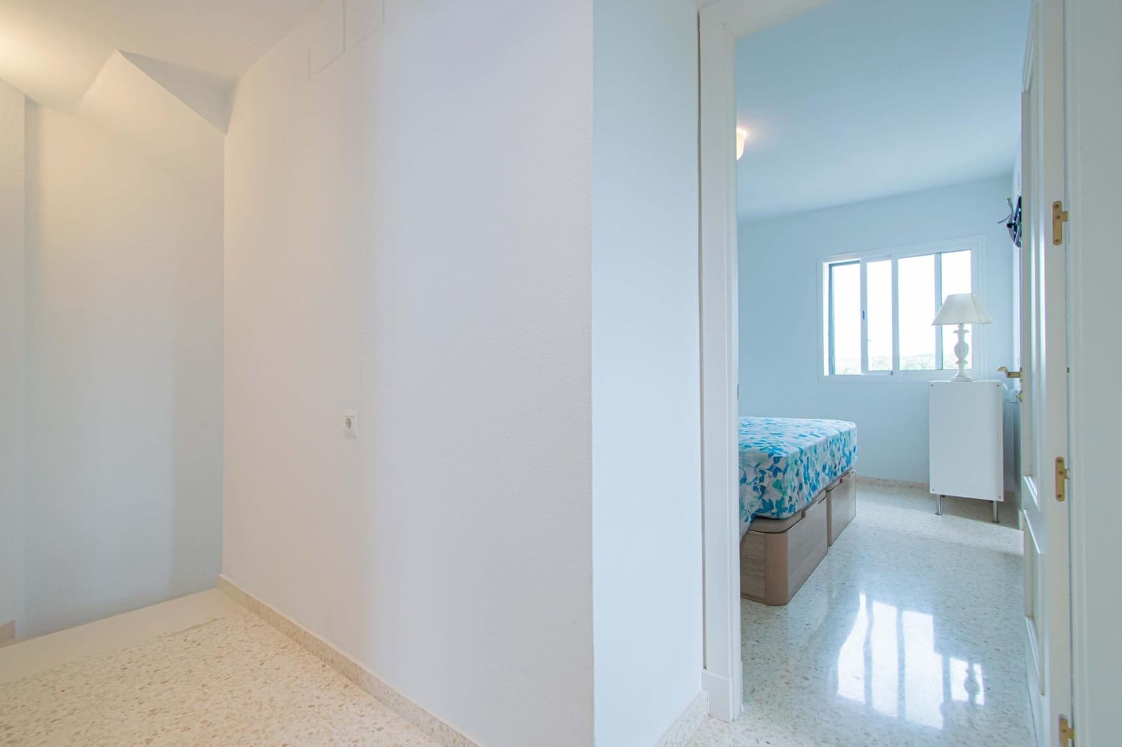 4 sypialnia Dom szeregowy na sprzedaż w Espartinas - 234 961 € (Ref: 9825322)