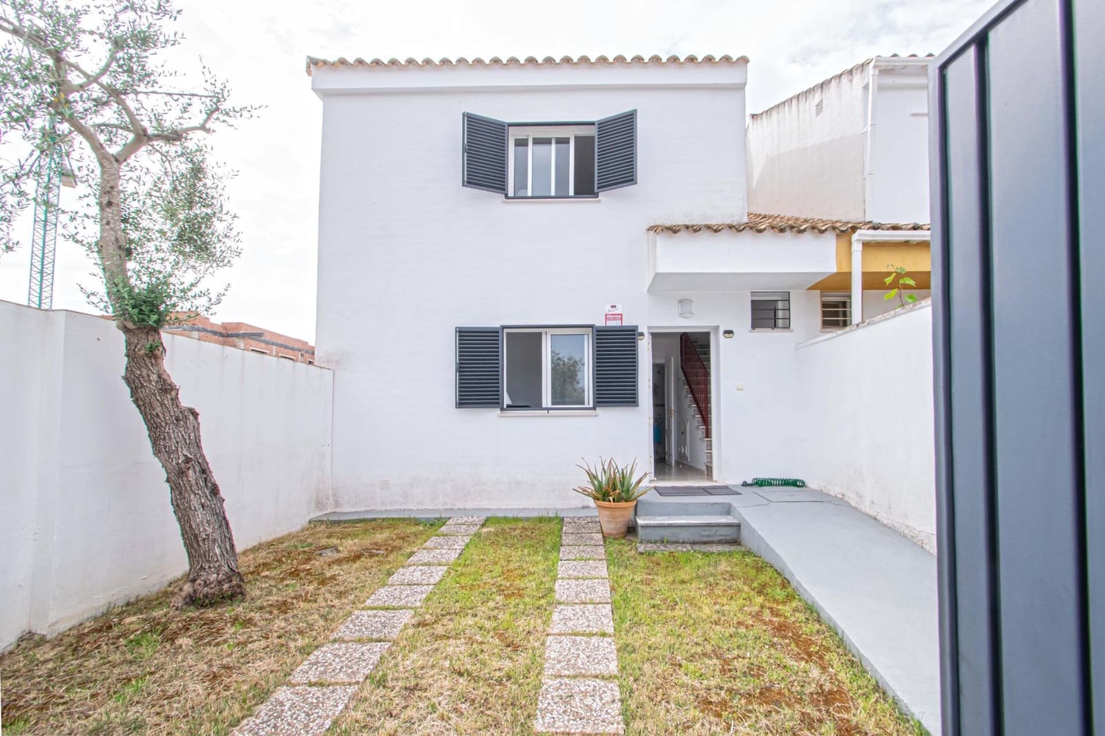 4 sypialnia Dom szeregowy na sprzedaż w Espartinas - 234 961 € (Ref: 9825322)