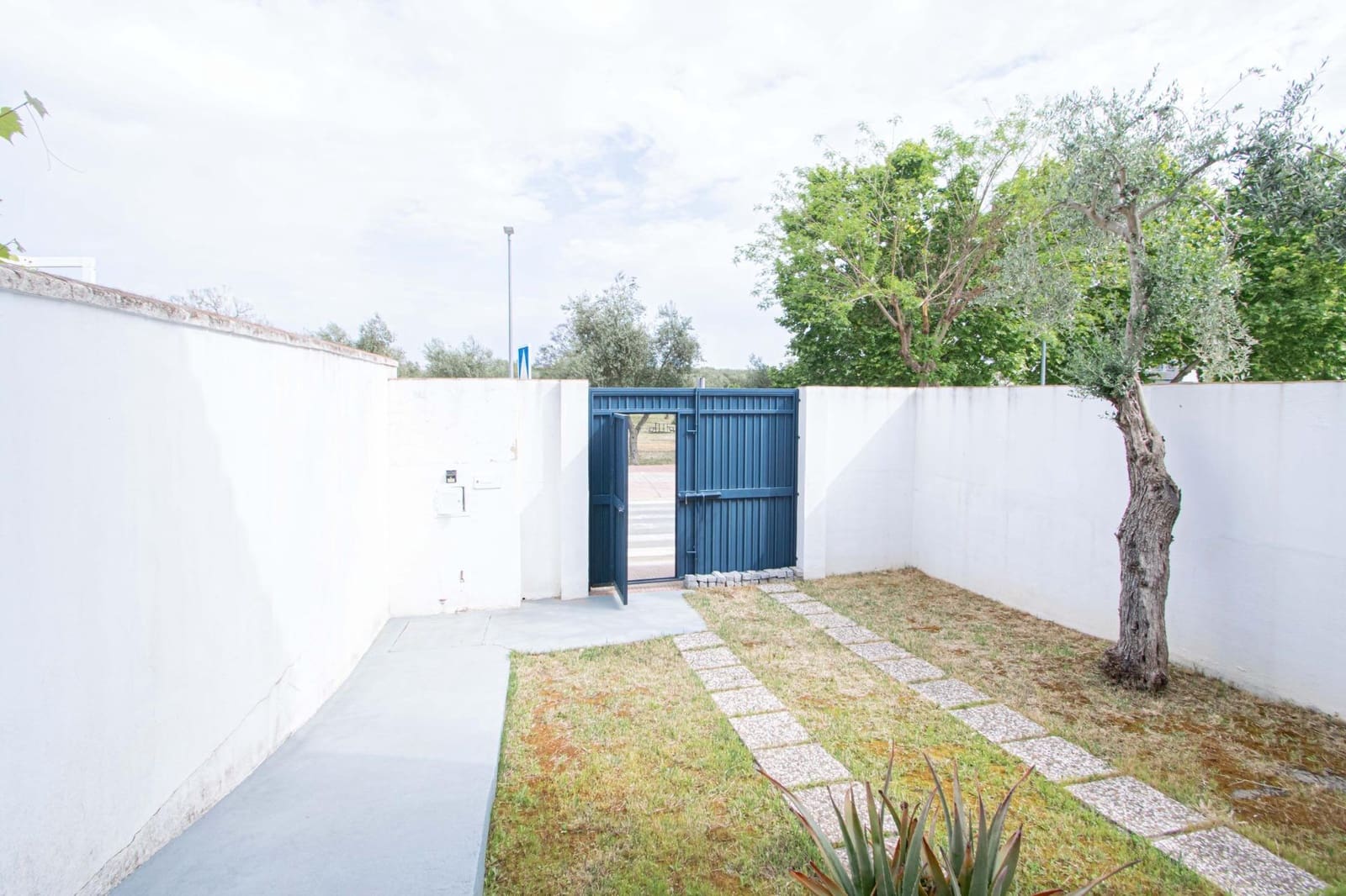 4 sypialnia Dom szeregowy na sprzedaż w Espartinas - 234 961 € (Ref: 9825322)