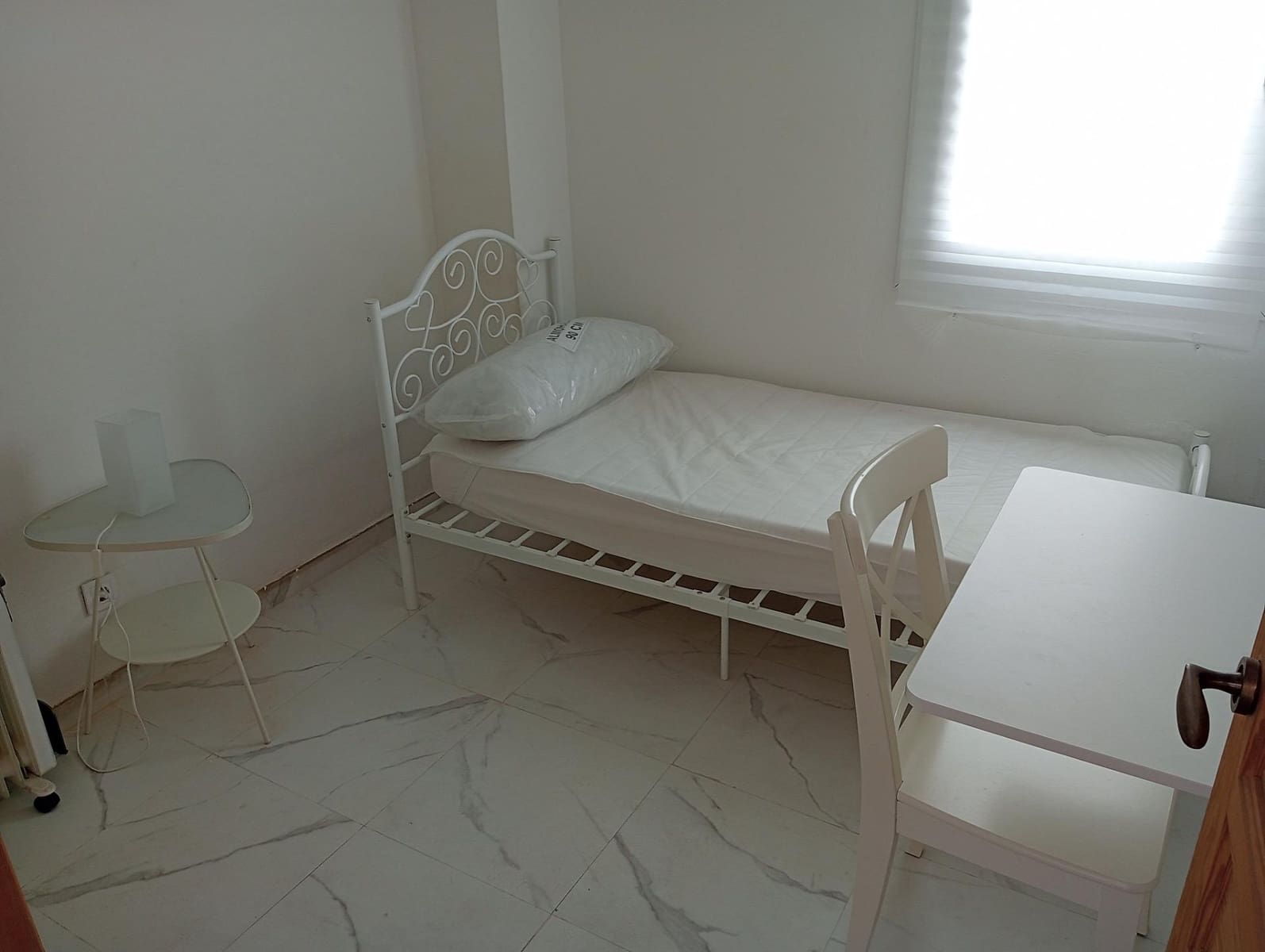 3 bedroom Flat for rent in Seville city with garage - € 1,350 (Ref: 9825325)