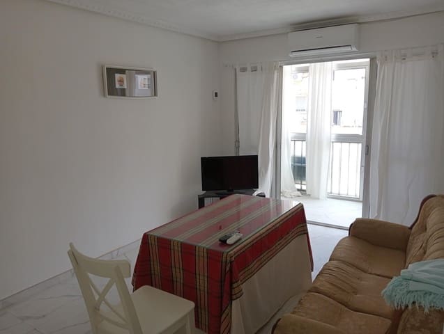 3 bedroom Flat for rent in Seville city with garage - € 1,350 (Ref: 9825325)