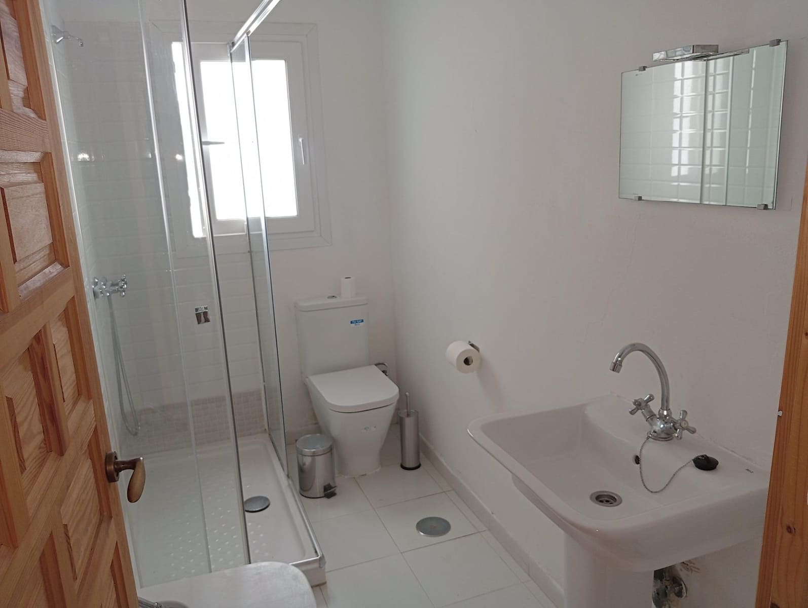 3 bedroom Flat for rent in Seville city with garage - € 1,350 (Ref: 9825325)