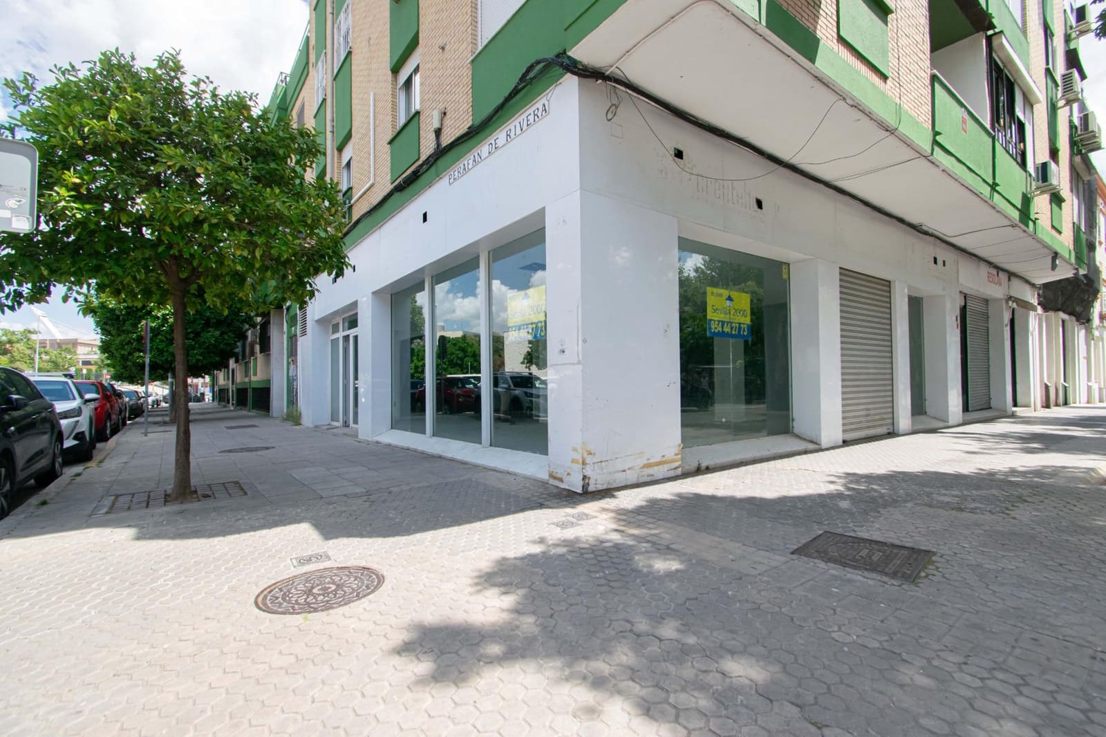 Commercial for sale in Seville city - € 729,000 (Ref: 9829244)