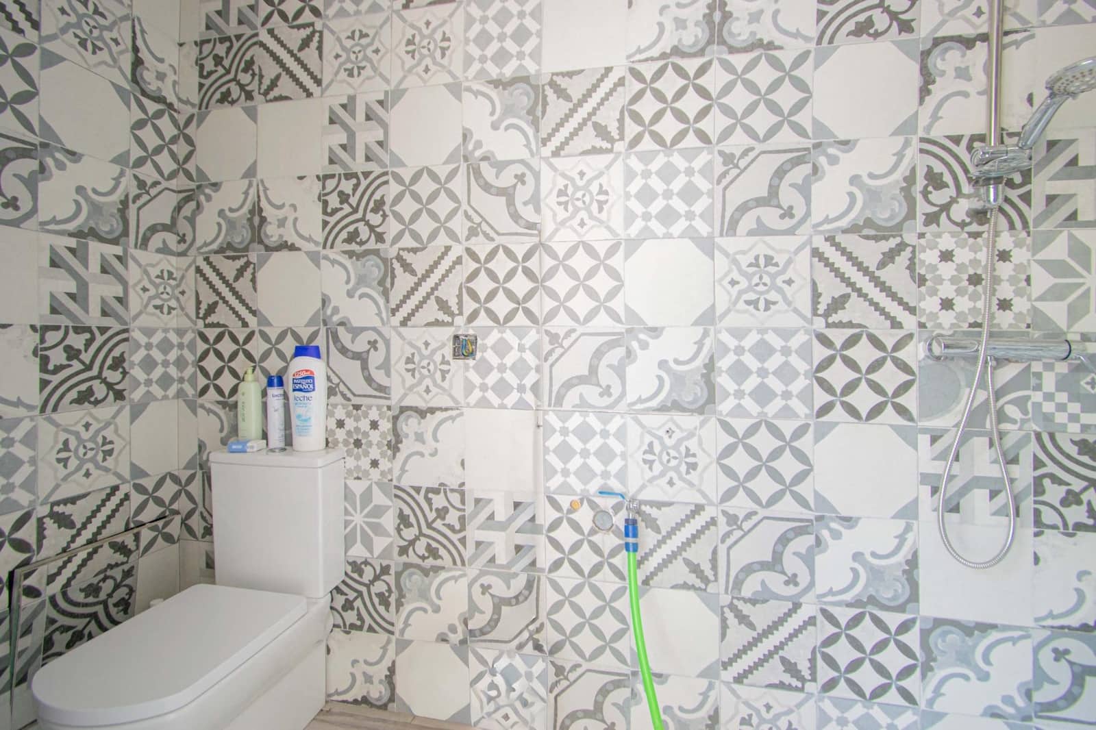 Commercial for sale in Seville city - € 729,000 (Ref: 9829244)