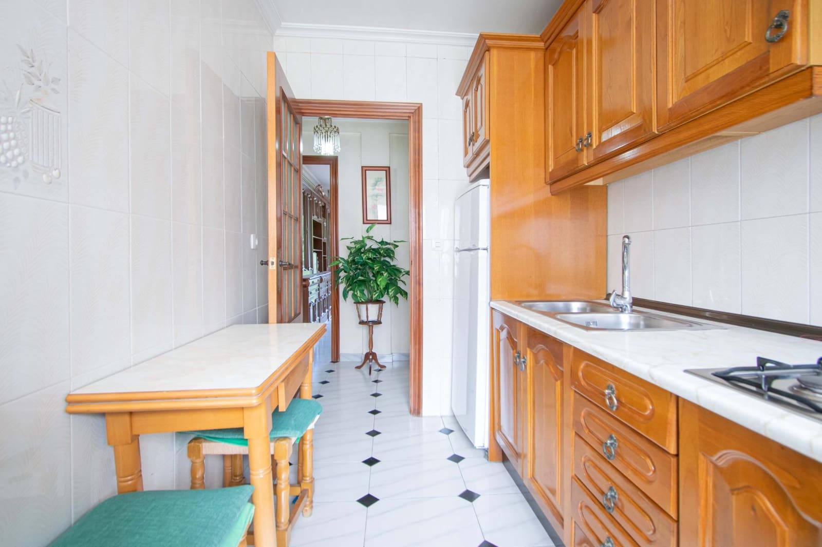 3 slaapkamer Flat te koop in Sevilla stad - € 125.000 (Ref: 9829245)